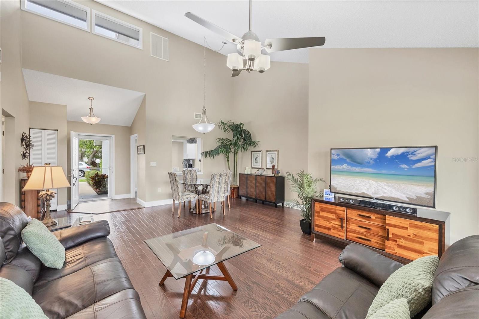 CRESTWOOD VILLAS - Residential