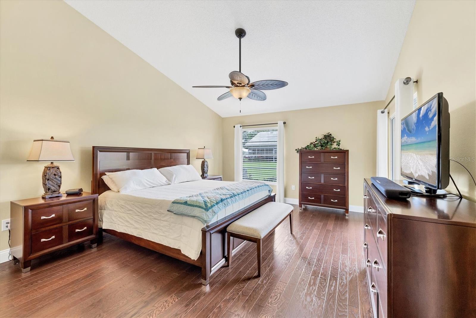 CRESTWOOD VILLAS - Residential