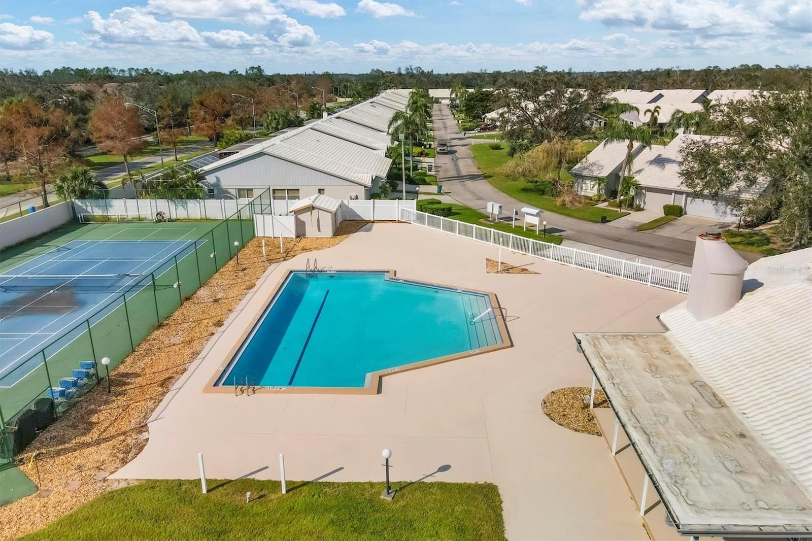 CRESTWOOD VILLAS - Residential