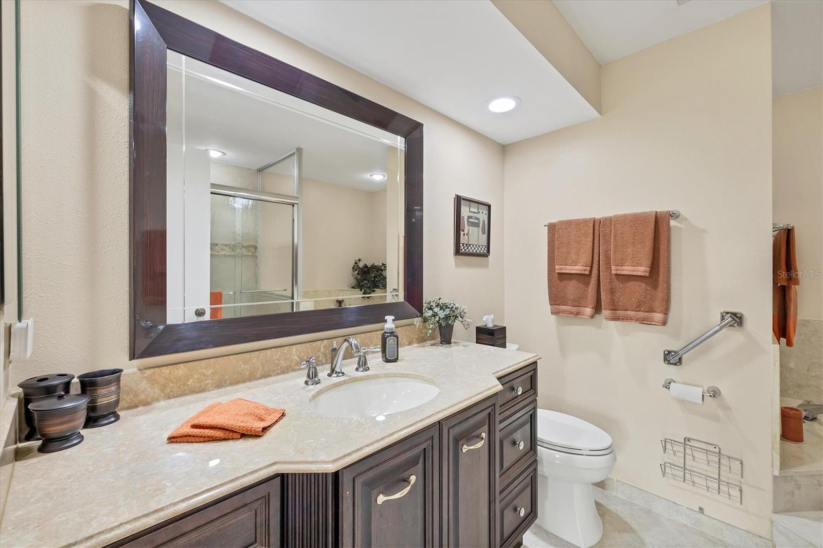 CRESTWOOD VILLAS - Residential