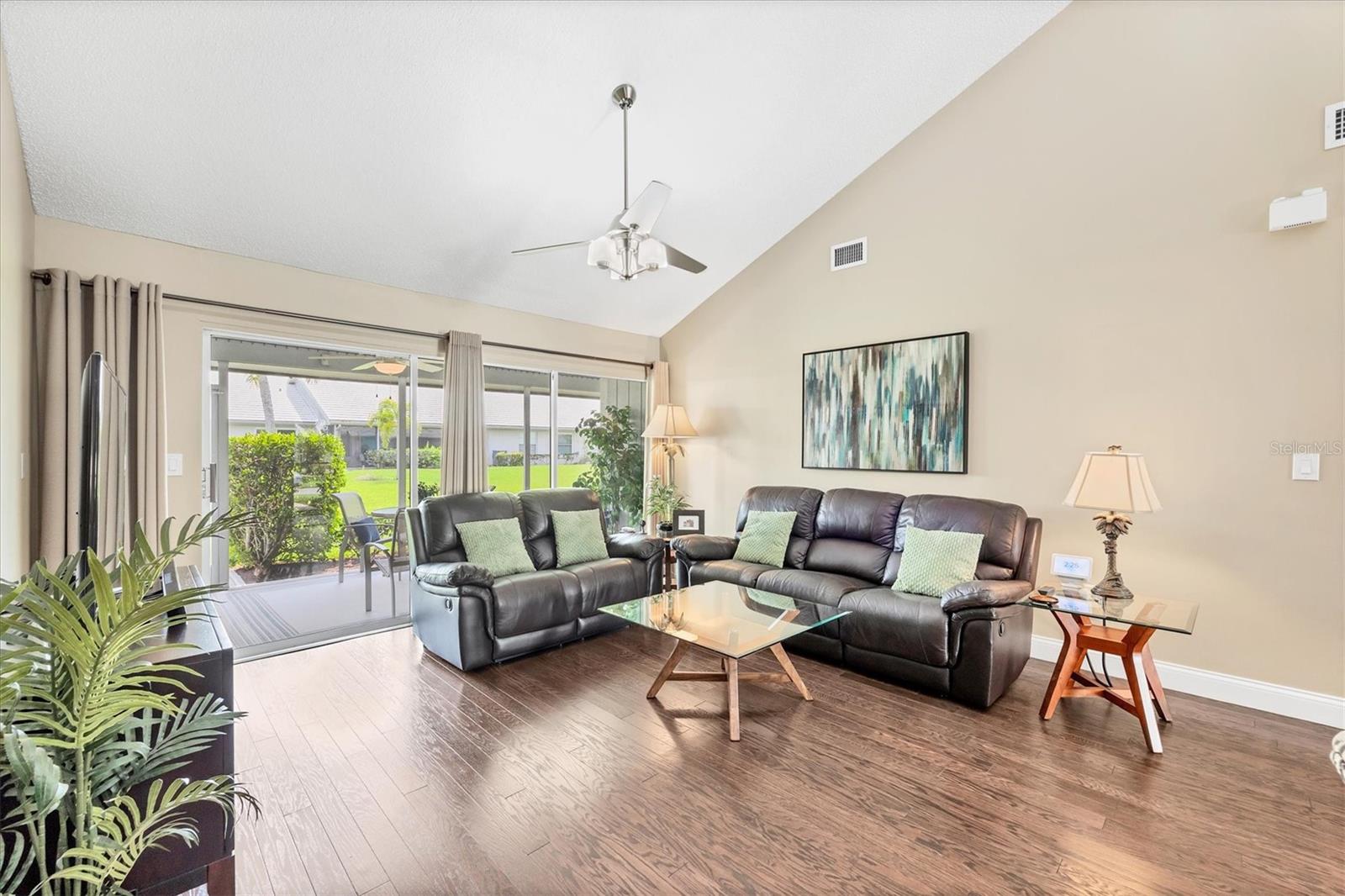 CRESTWOOD VILLAS - Residential