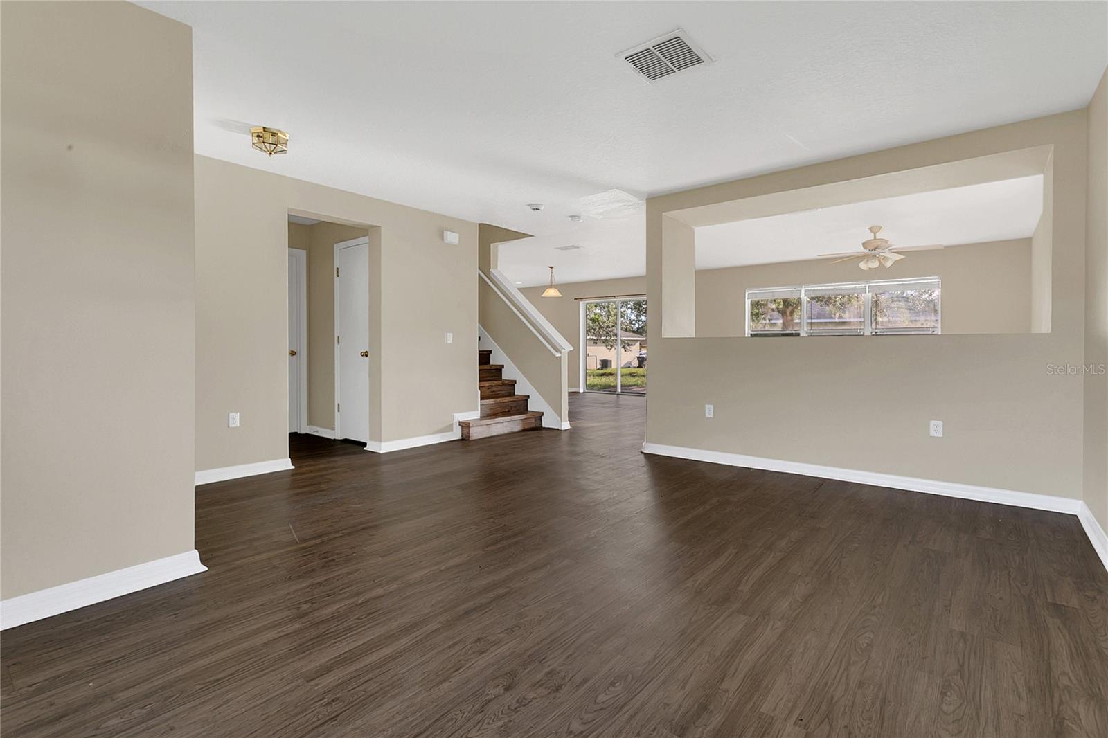 1612 REDFIN DRIVE