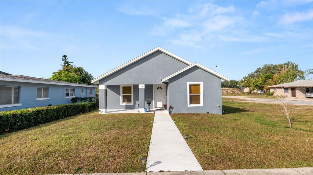 Photo of 119 D Street, Lake Wales, FL 33853 (MLS # L4958131)