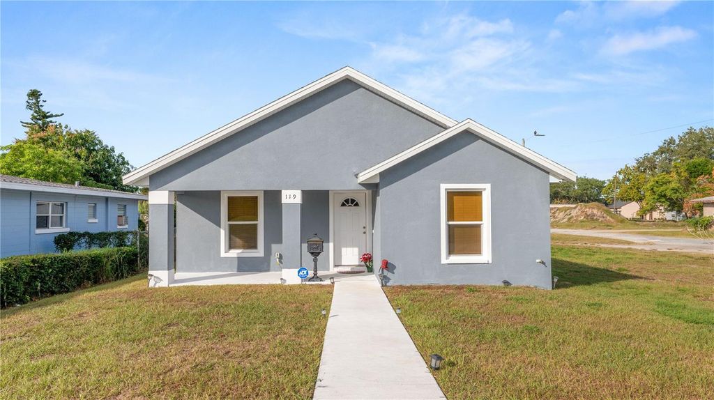 Photo of 119 D Street, Lake Wales, FL 33853 (MLS # L4958131)