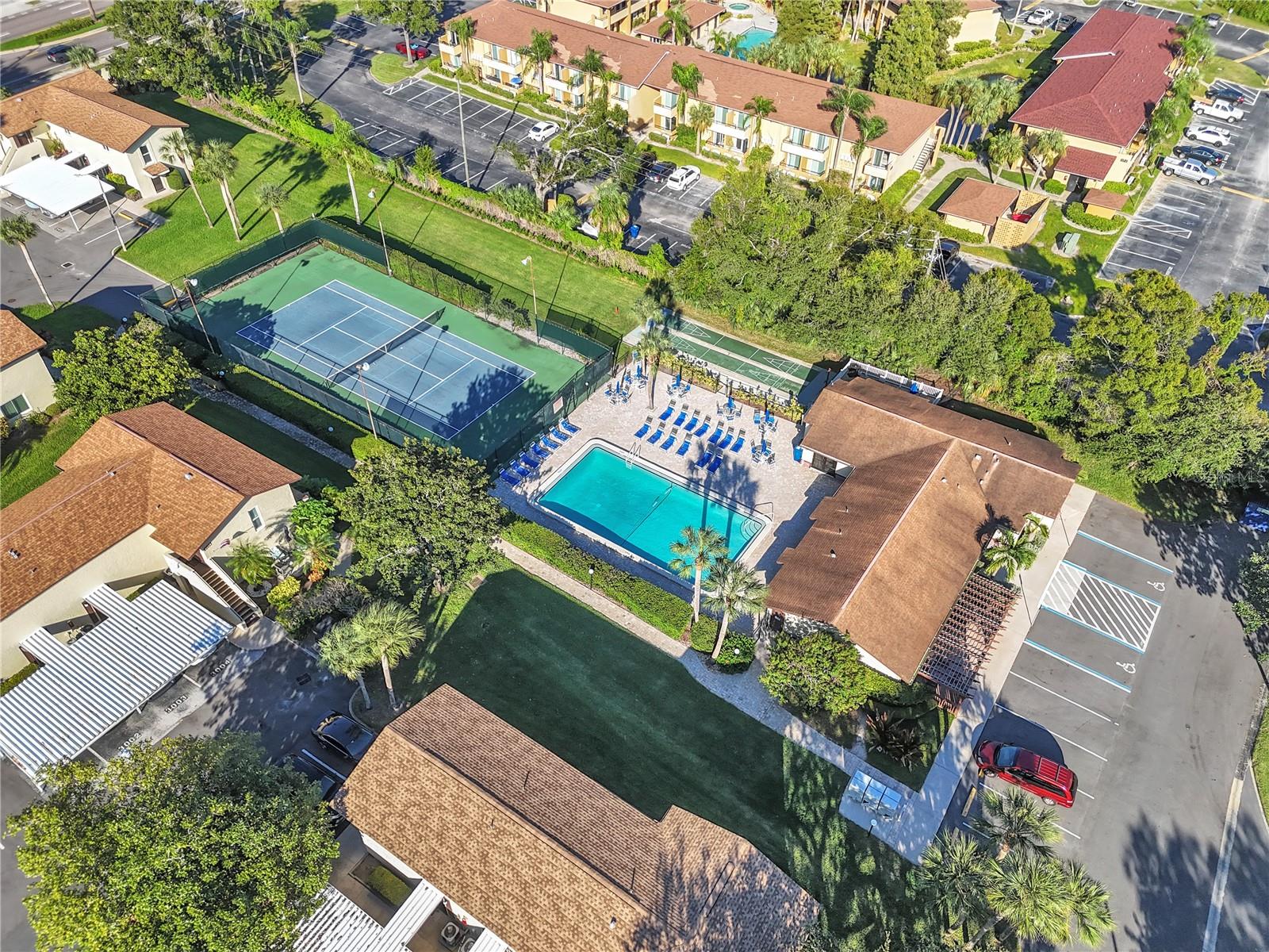 MAGNOLIA SQUARE CONDO INC - Residential Lease