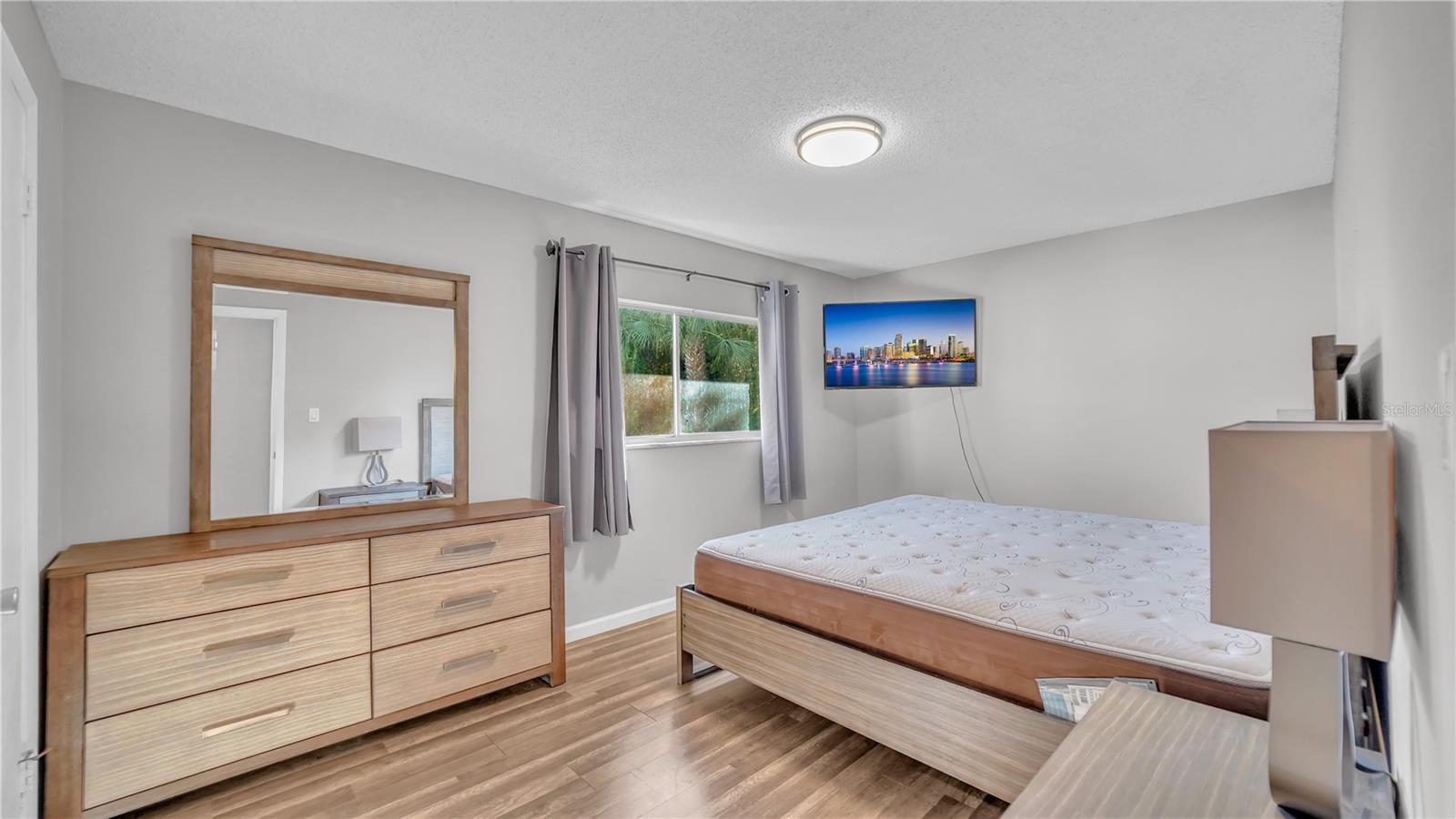 MAGNOLIA SQUARE CONDO INC - Residential Lease