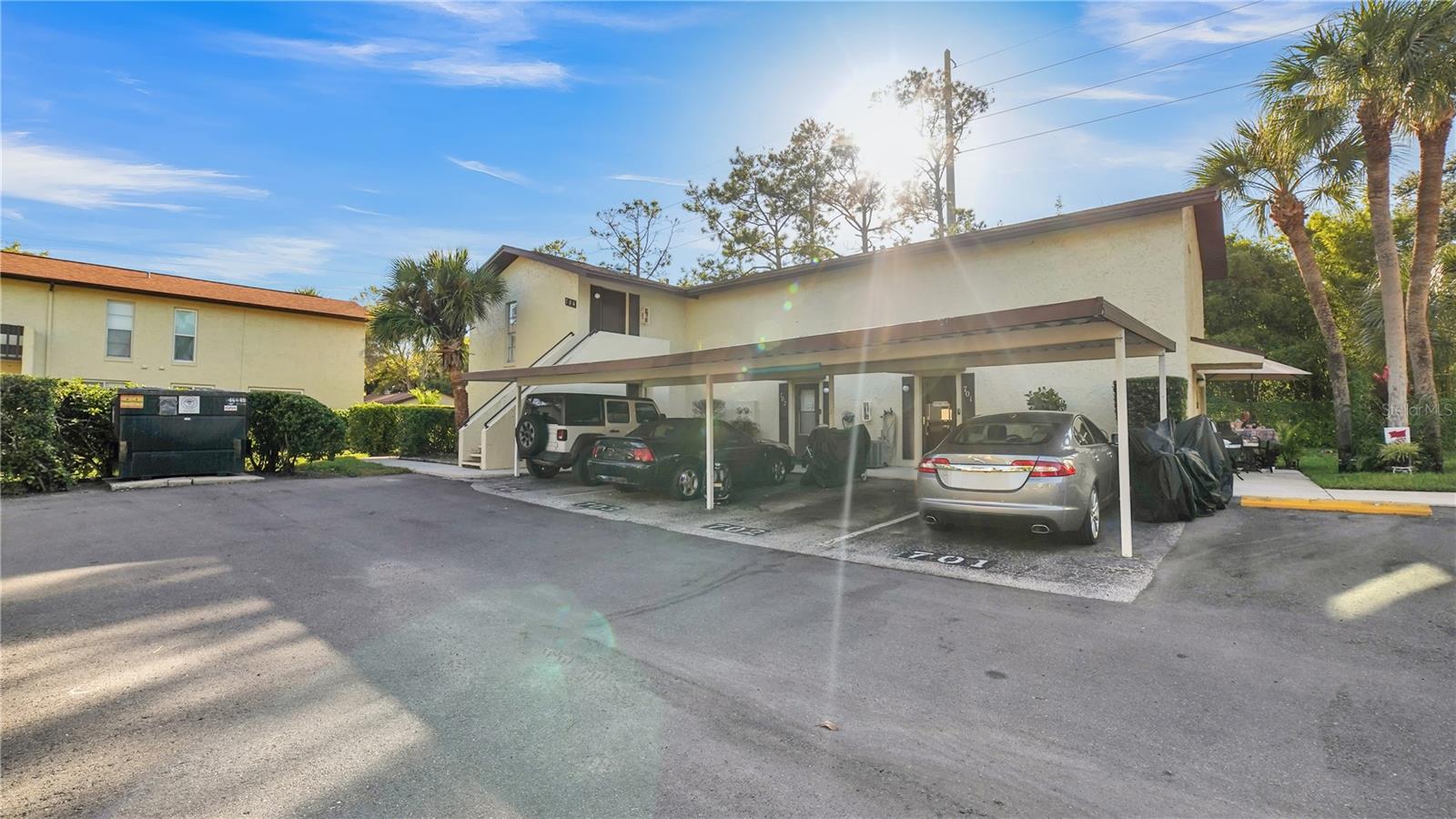 MAGNOLIA SQUARE CONDO INC - Residential Lease