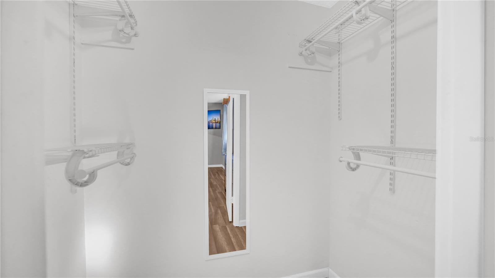 MAGNOLIA SQUARE CONDO INC - Residential Lease