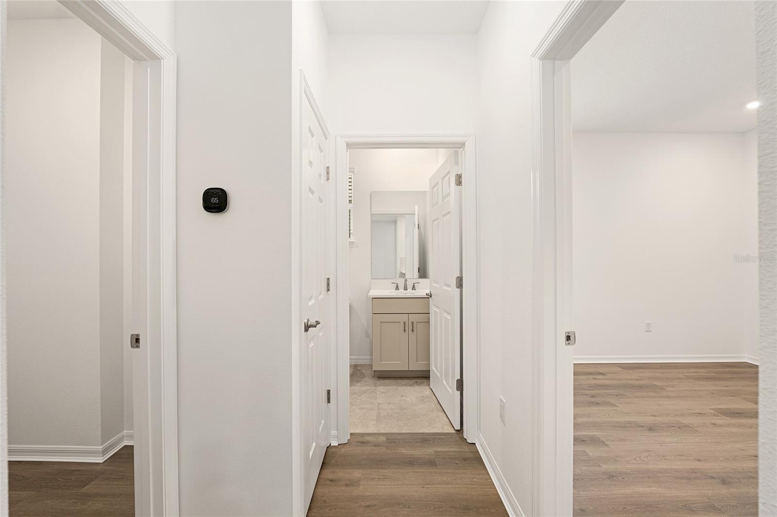 ON TOP OF THE WORLD - Residential