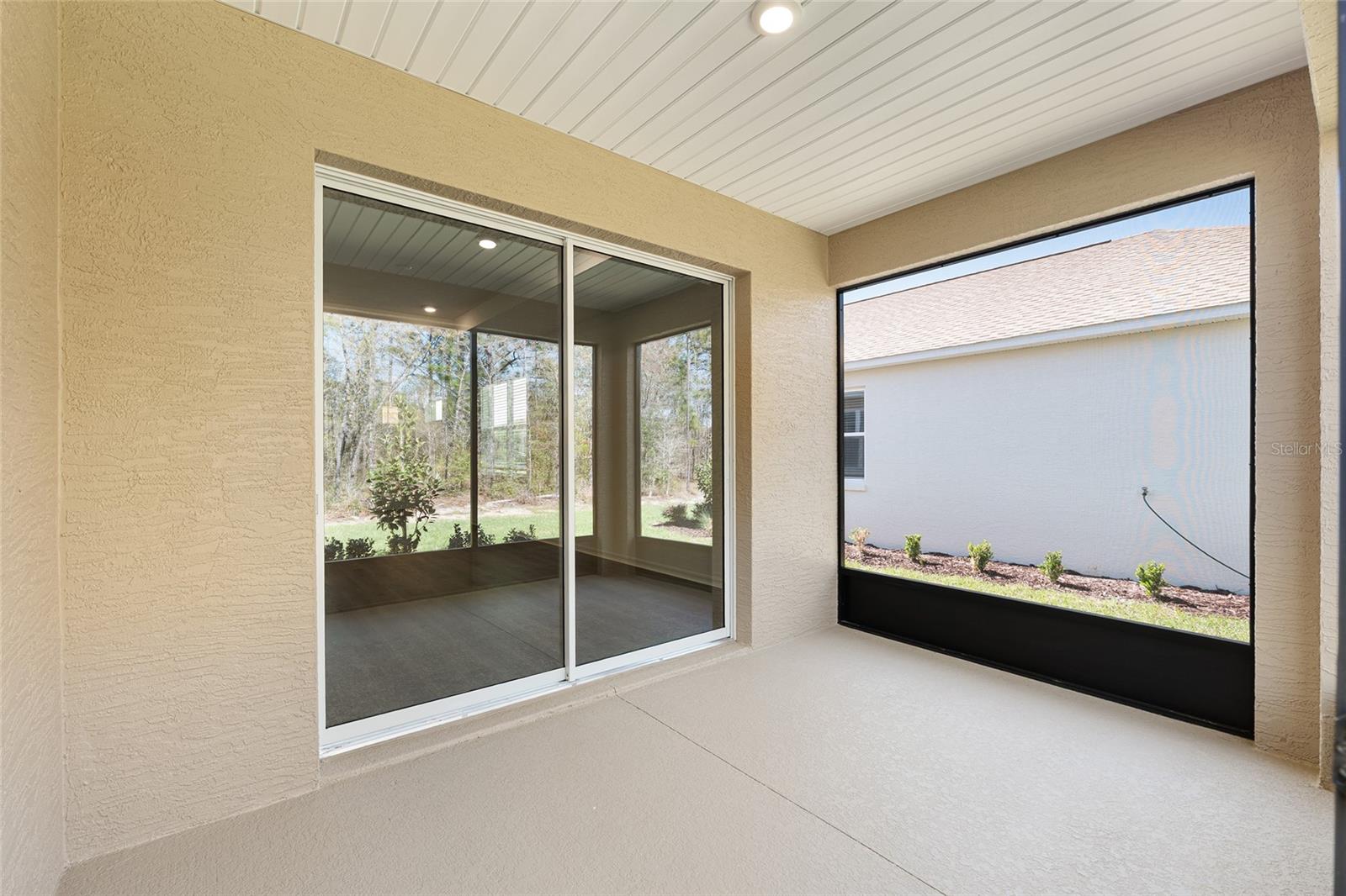 ON TOP OF THE WORLD - Residential