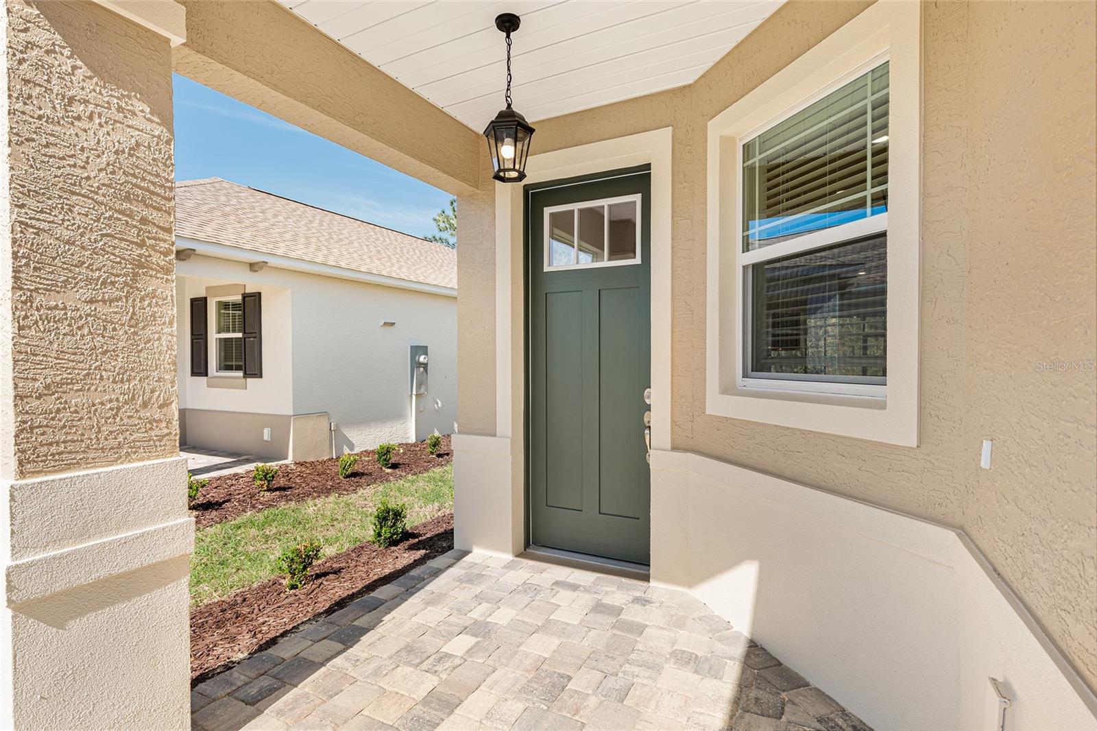 ON TOP OF THE WORLD - Residential