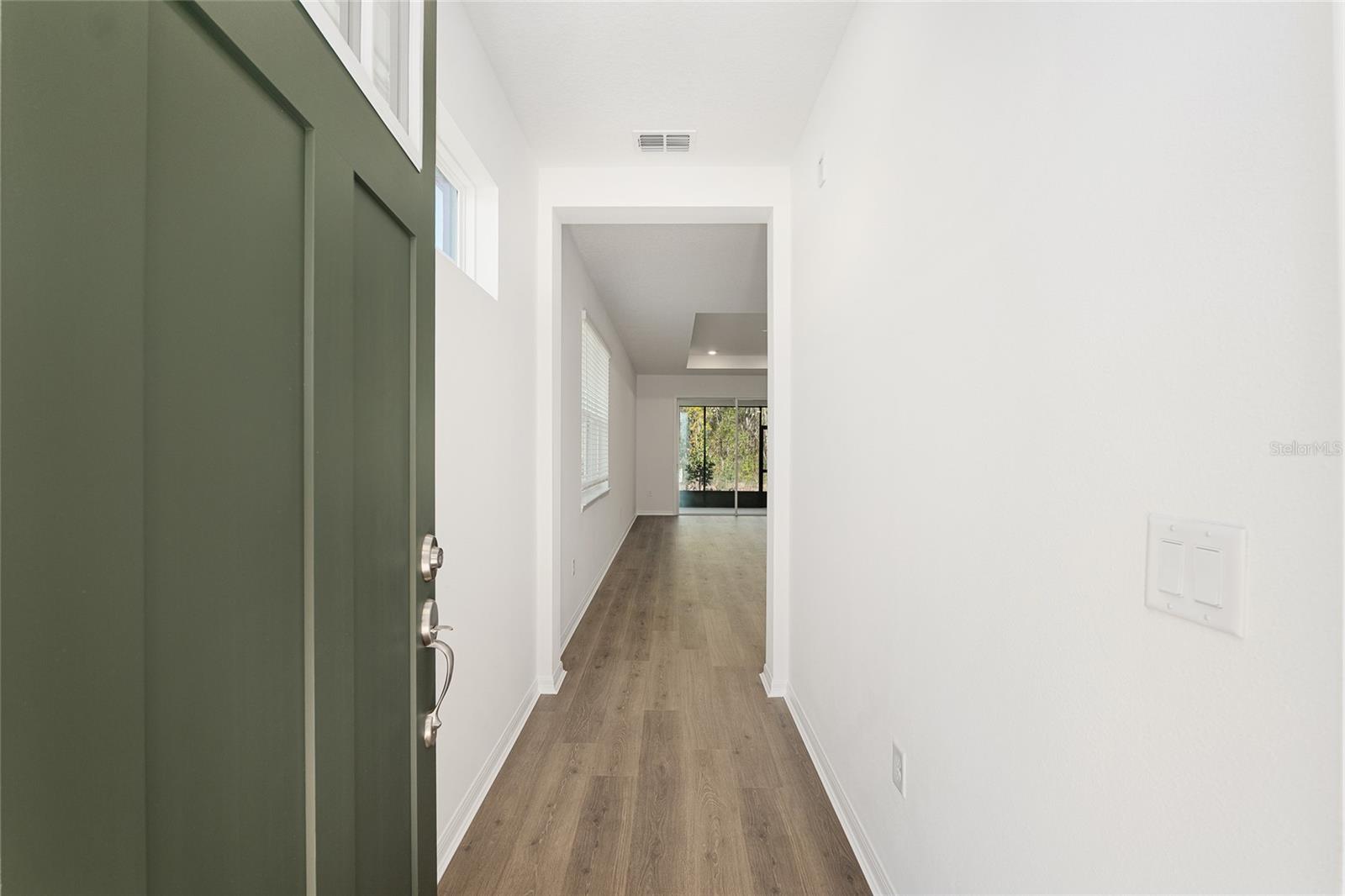 ON TOP OF THE WORLD - Residential