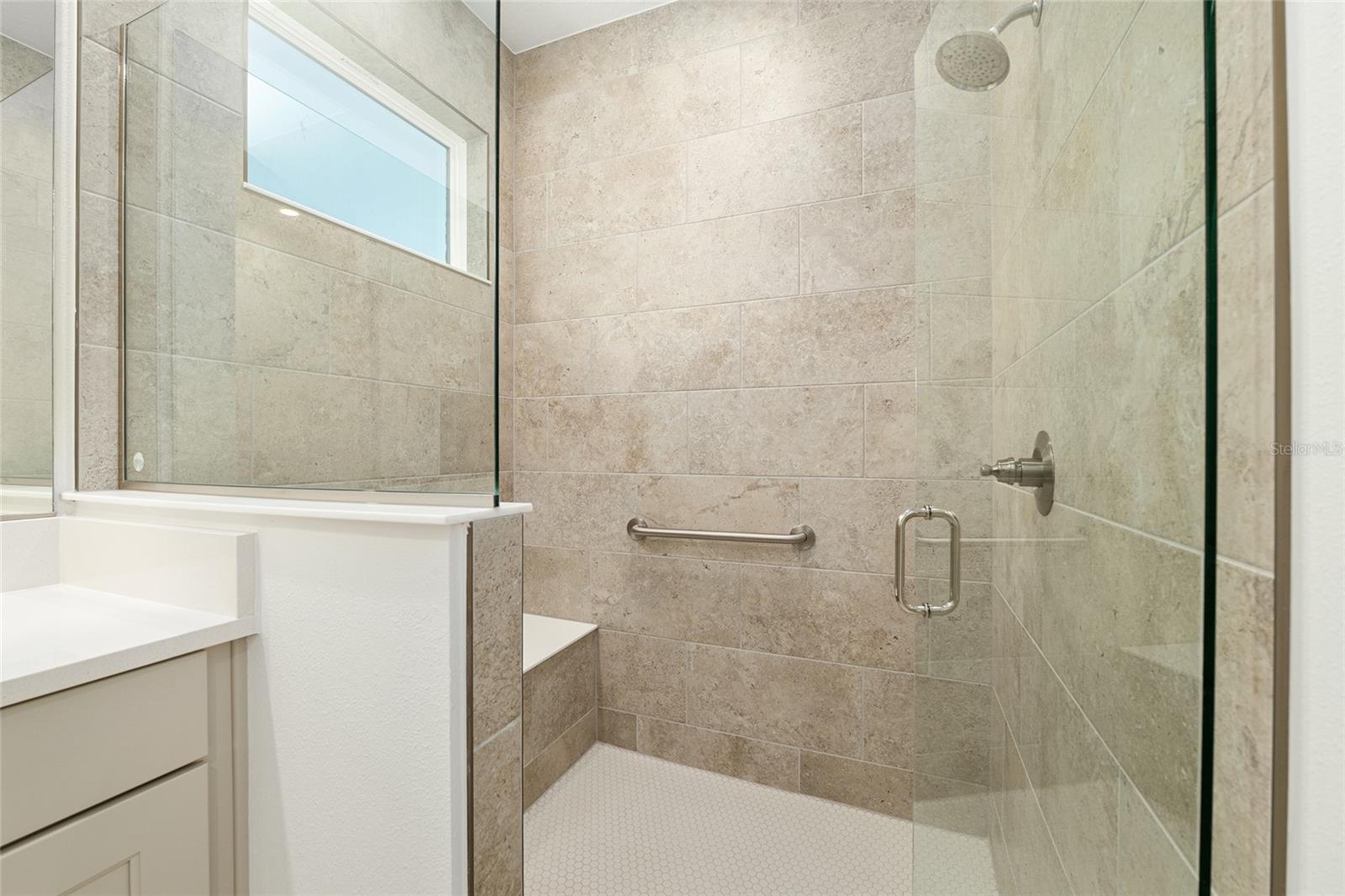 ON TOP OF THE WORLD - Residential