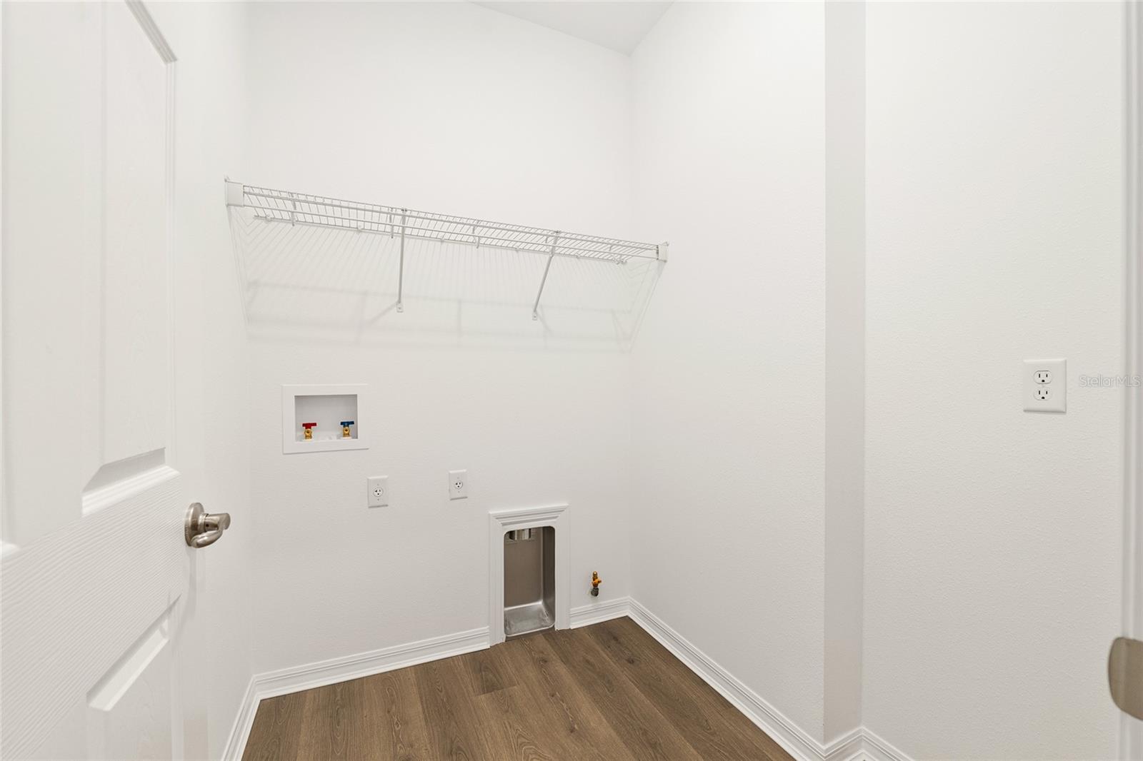 ON TOP OF THE WORLD - Residential