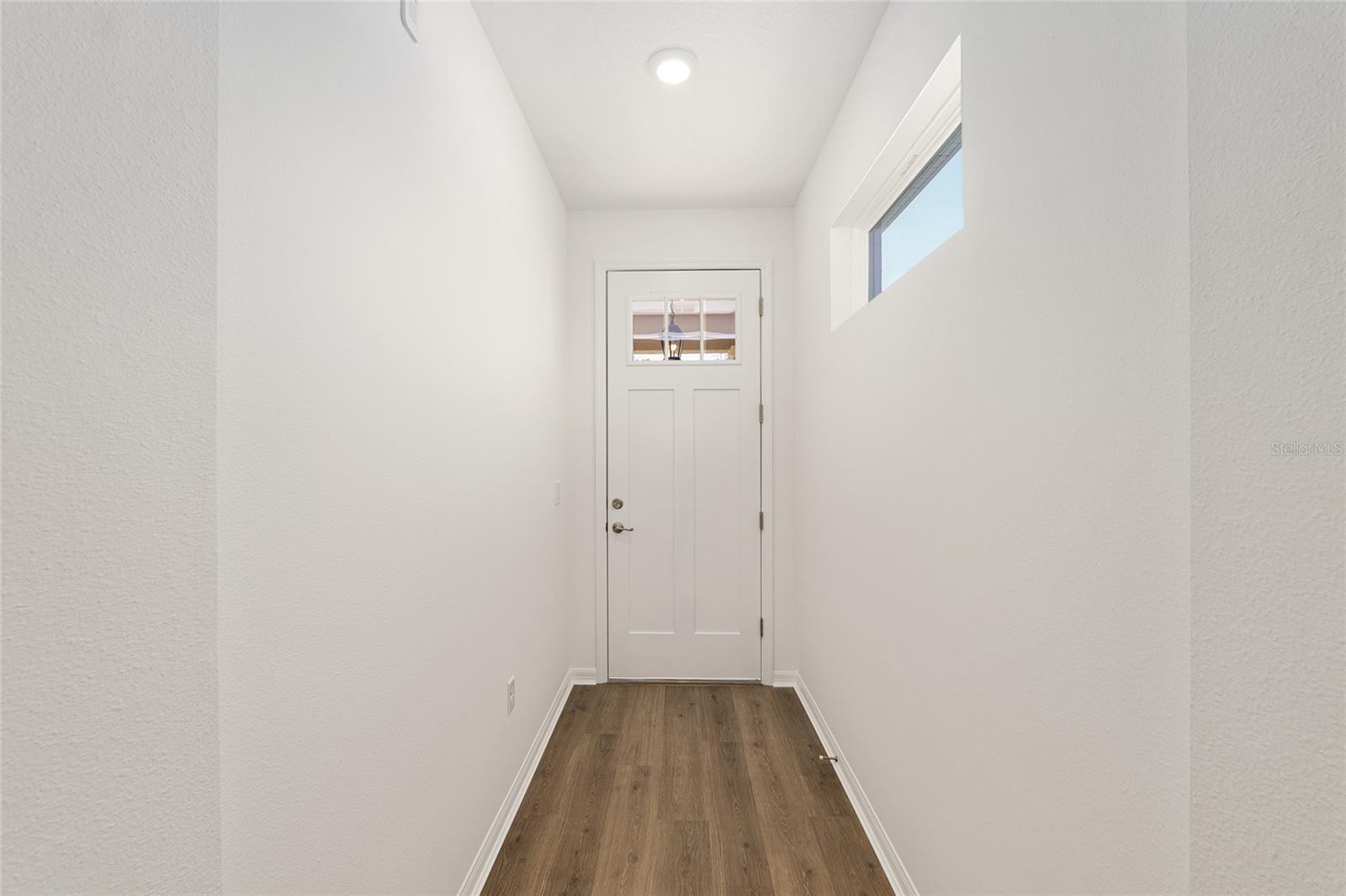 ON TOP OF THE WORLD - Residential