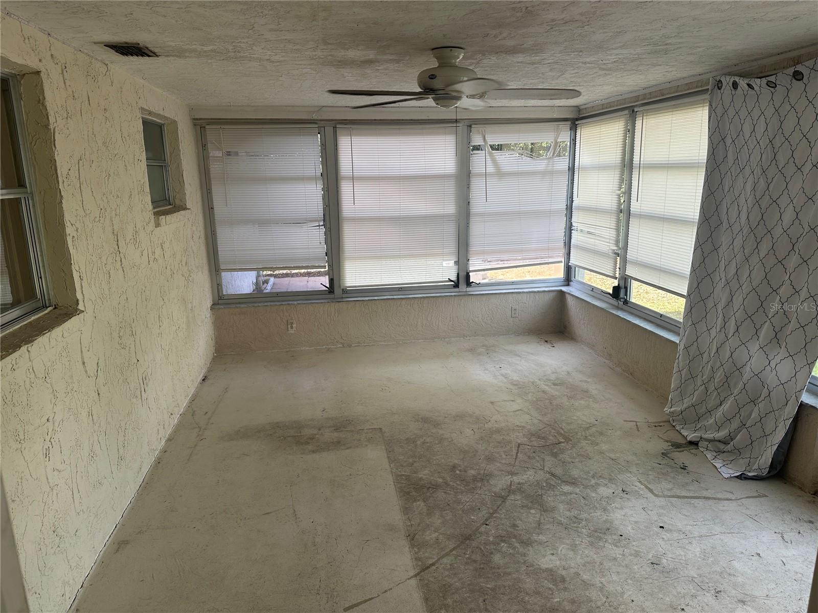 MAGNOLIA VALLEY - Residential Lease