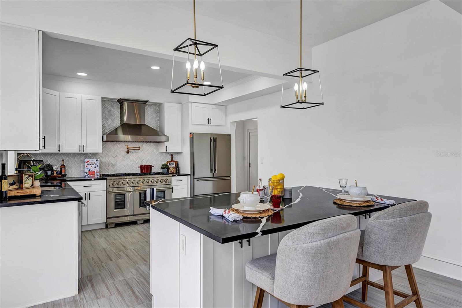 GRALYNN HEIGHTS UNIT 03 REP - Residential