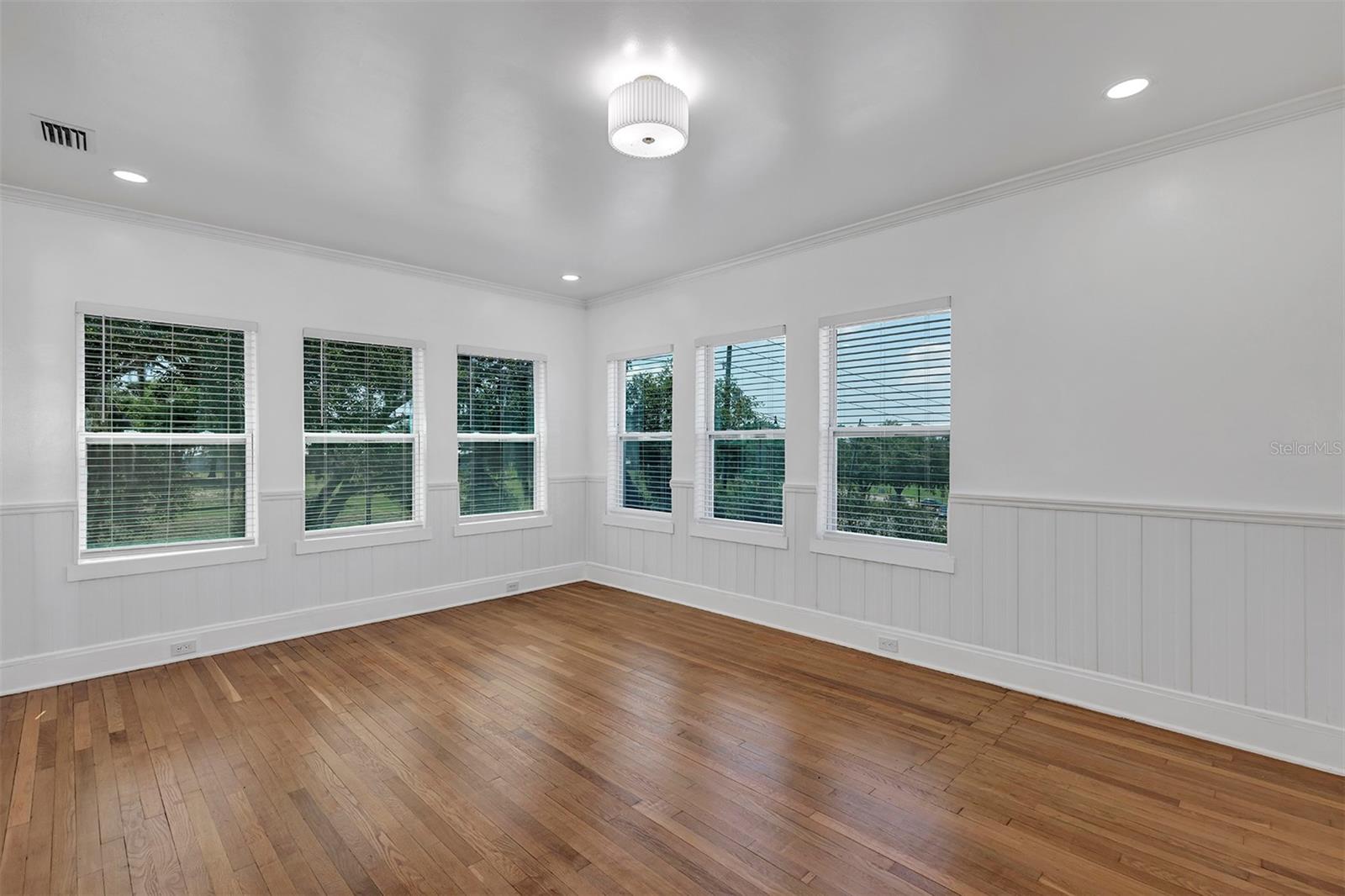 GRALYNN HEIGHTS UNIT 03 REP - Residential