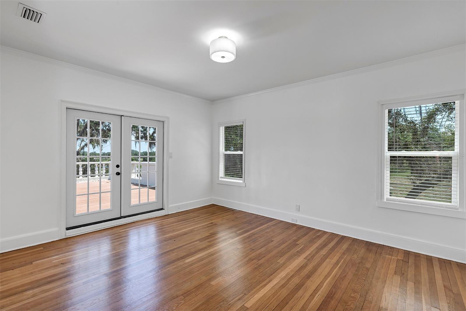 GRALYNN HEIGHTS UNIT 03 REP - Residential