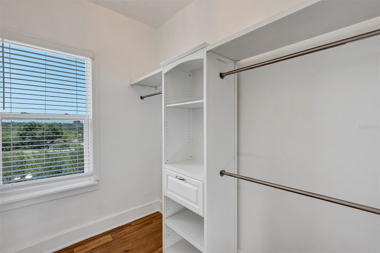 GRALYNN HEIGHTS UNIT 03 REP - Residential