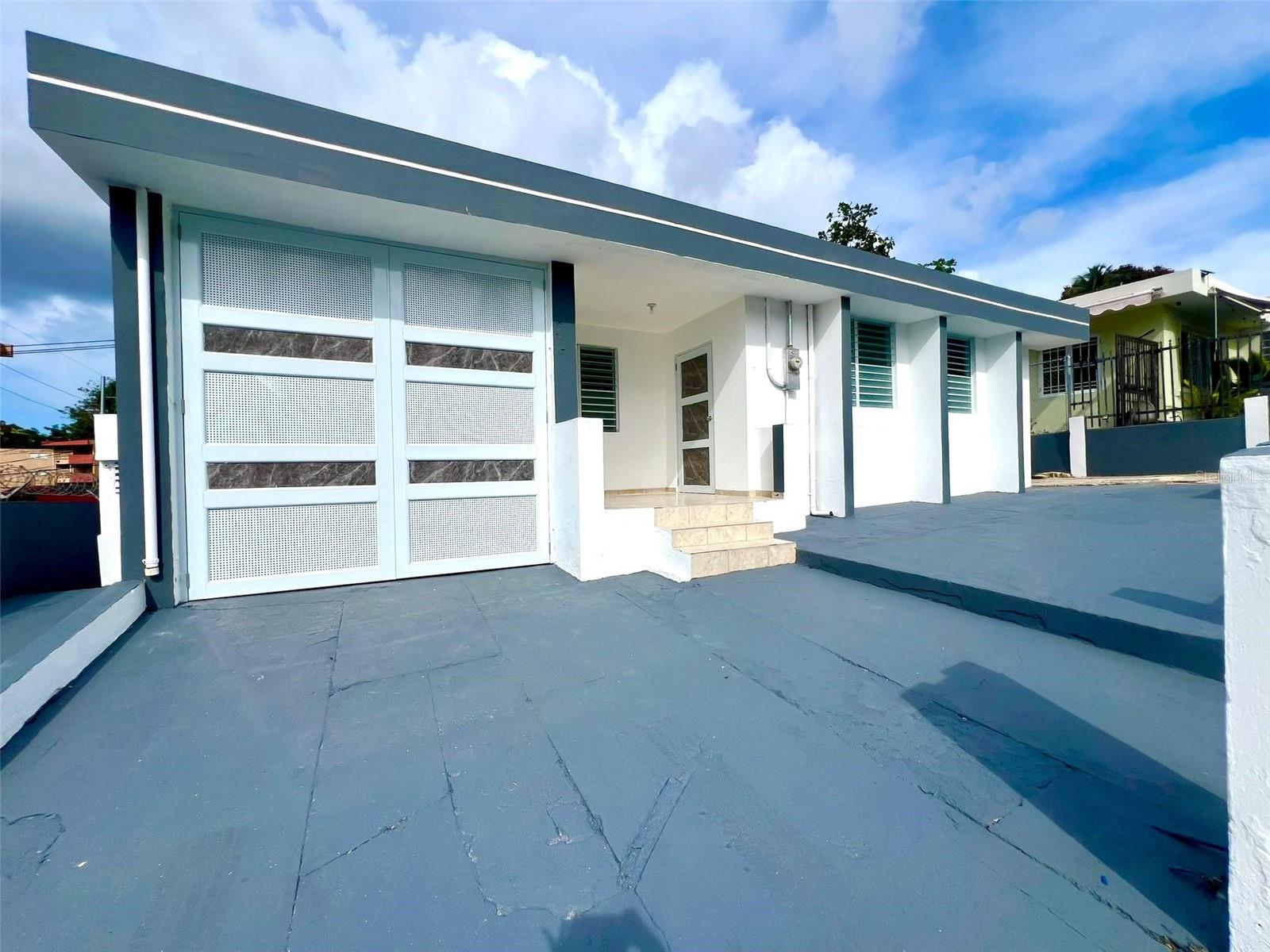 calle F HERMANAS DAVILA