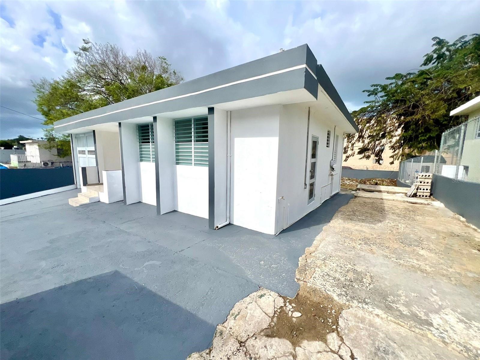 calle F HERMANAS DAVILA