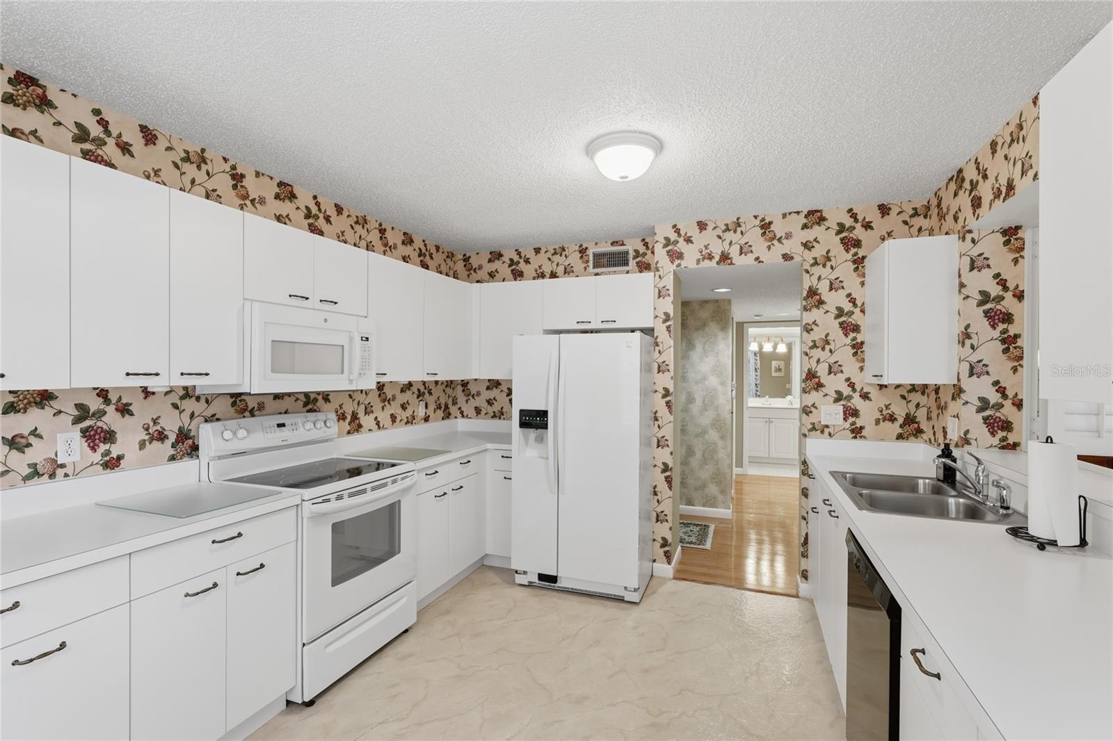 THE WOODS AT PINEBROOK - Residential