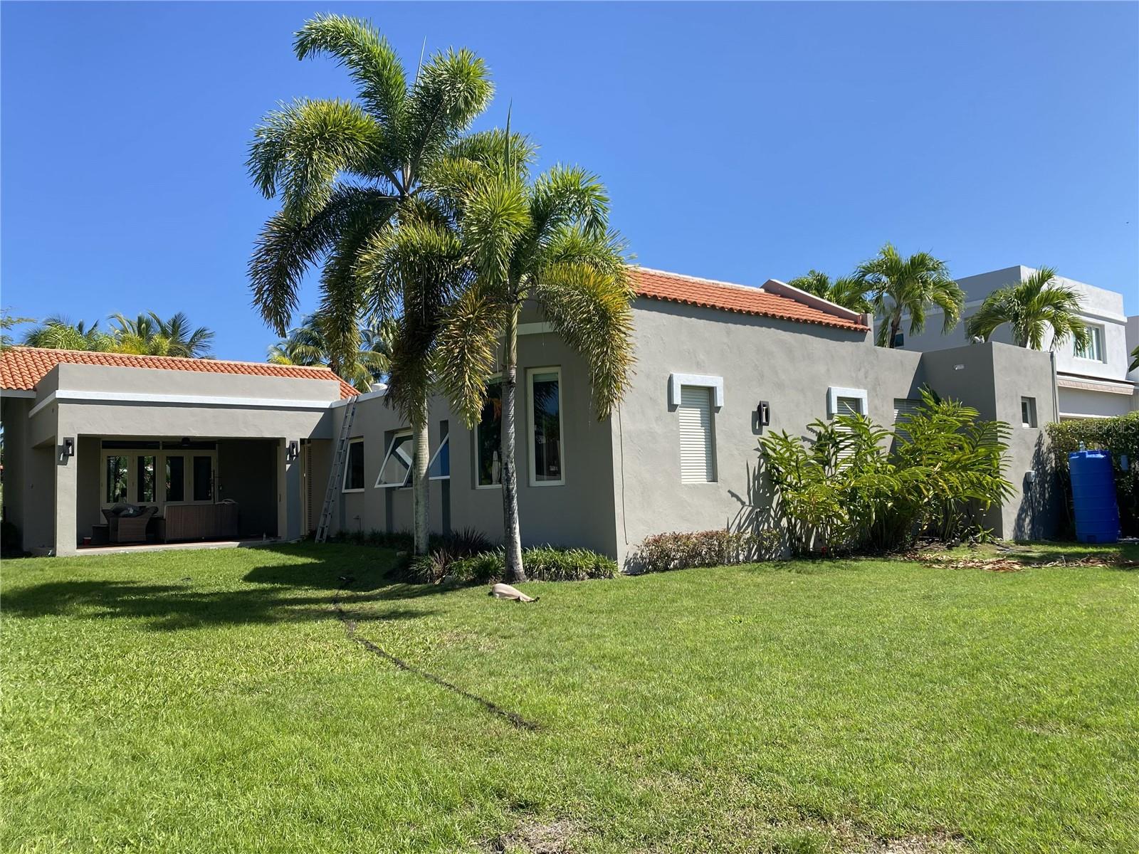 DORADO BEACH EAST - Residential