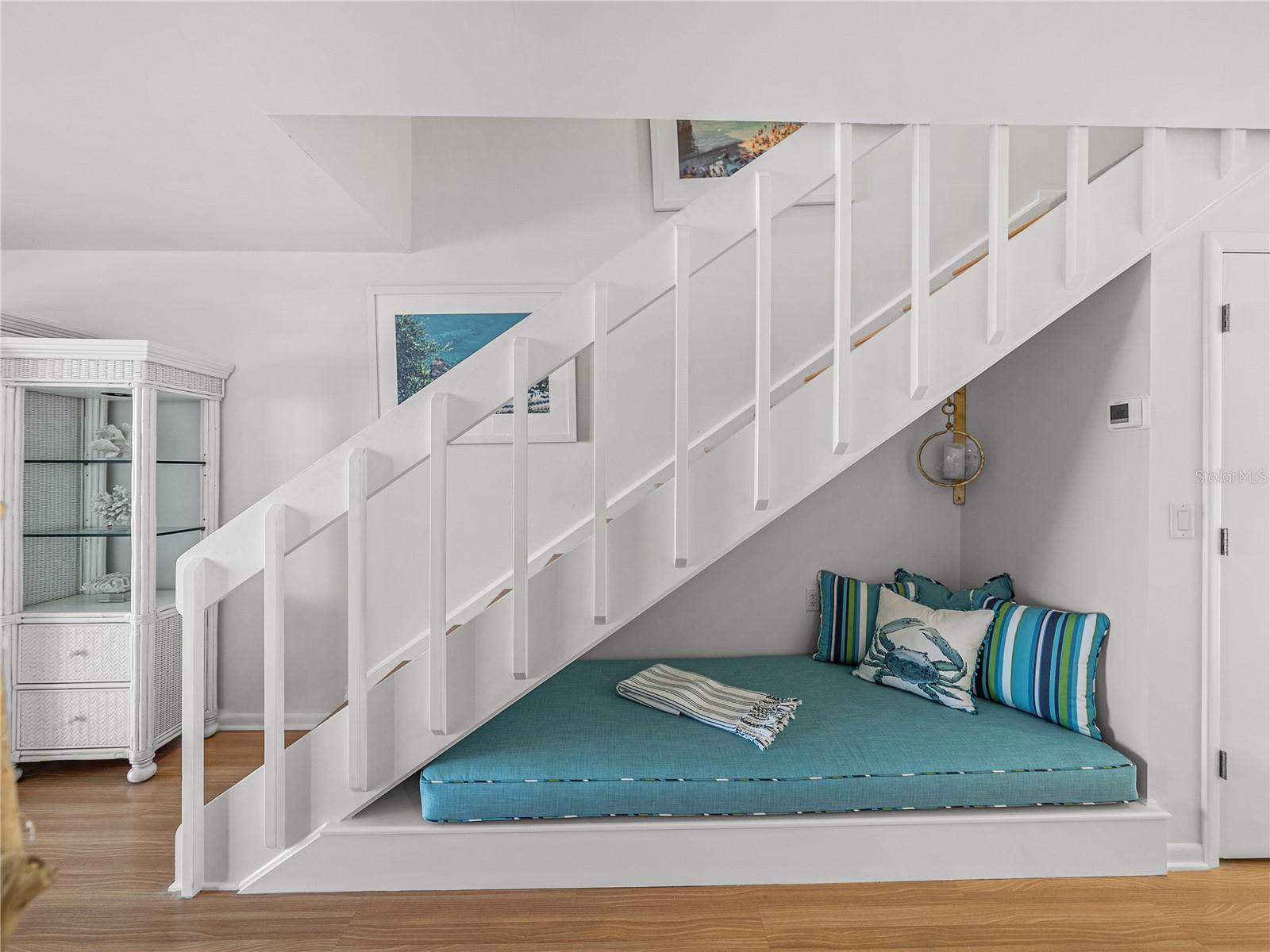 SUNDOWN COLONY - Residential