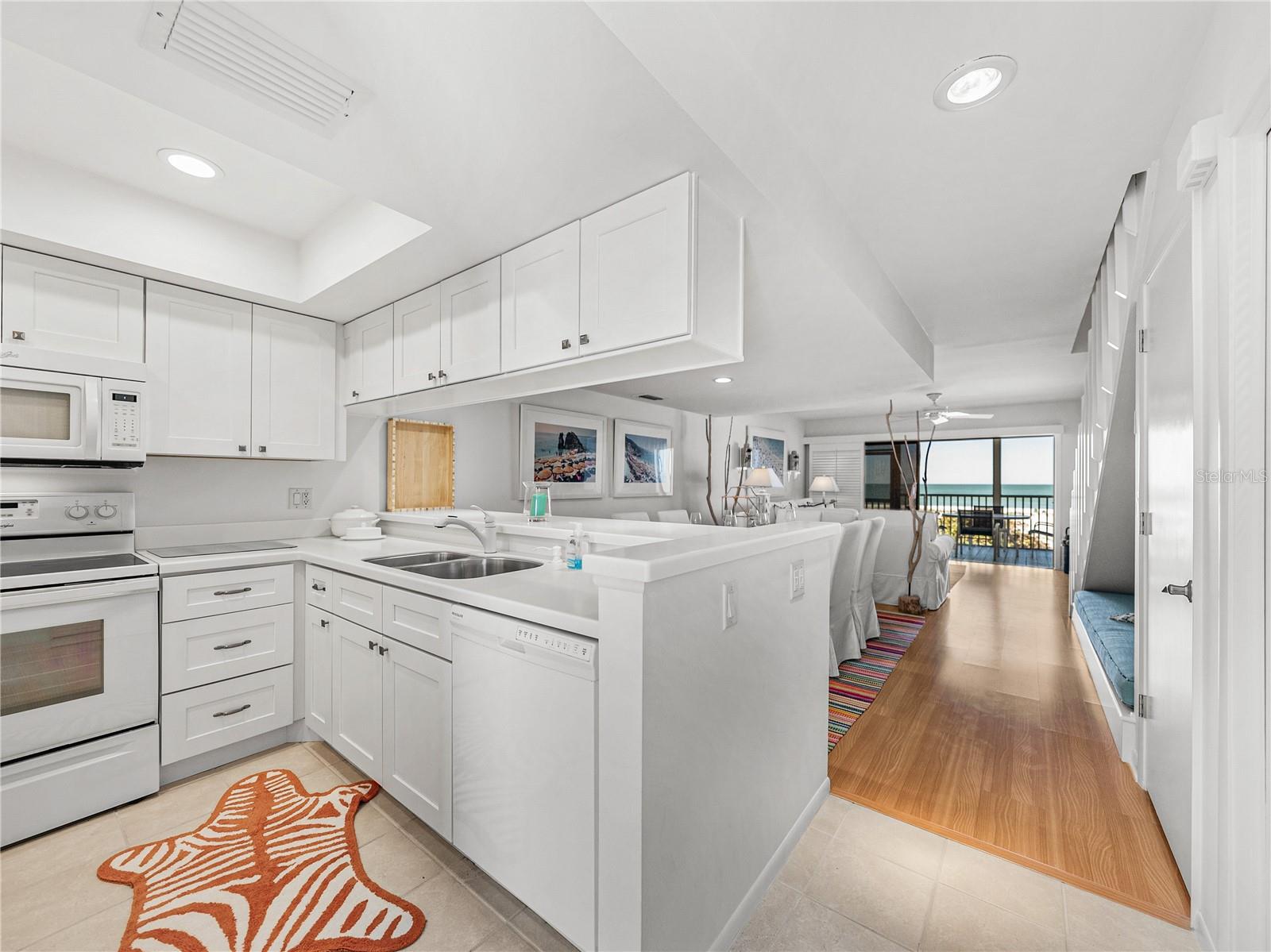 SUNDOWN COLONY - Residential