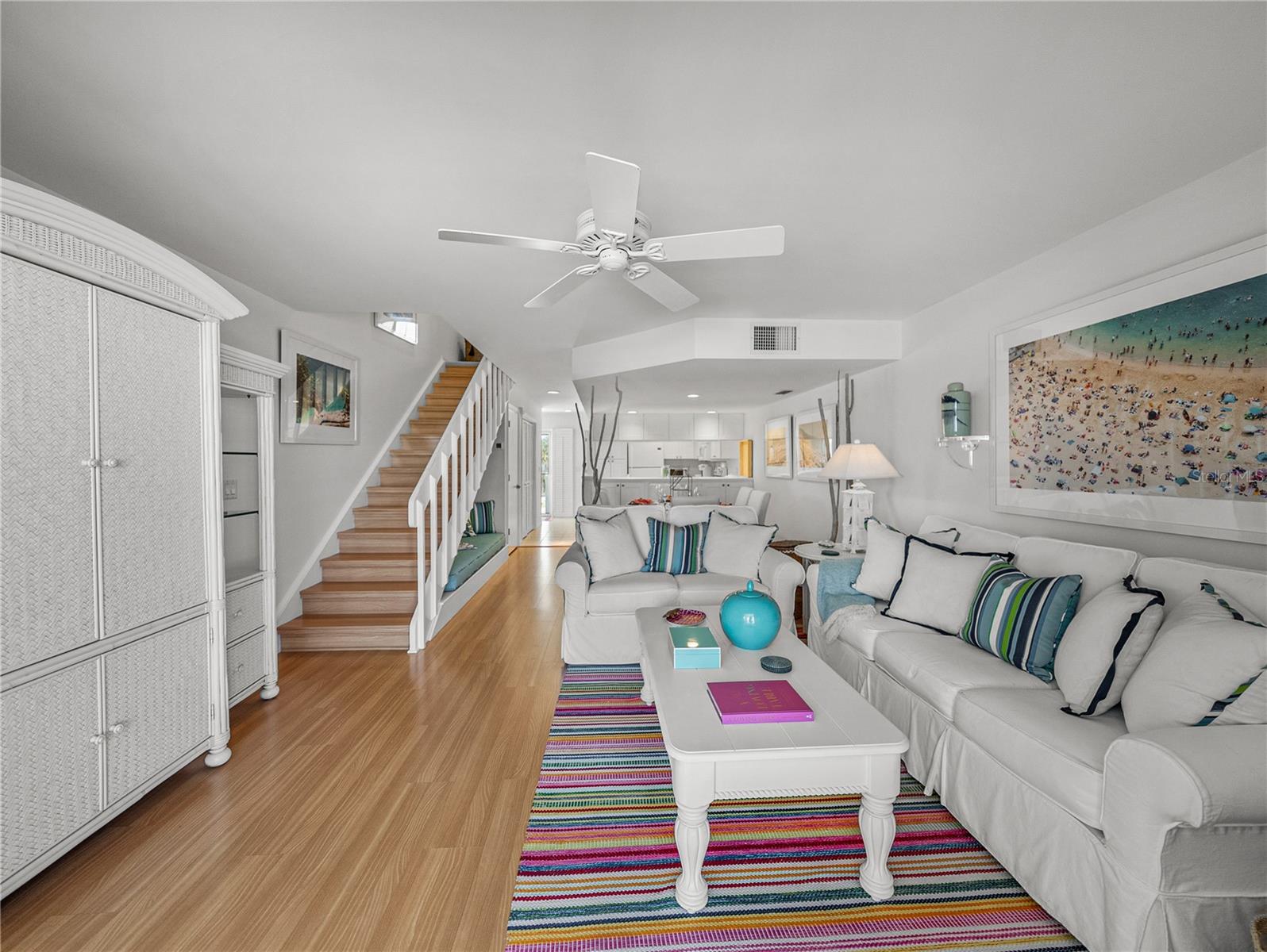 SUNDOWN COLONY - Residential