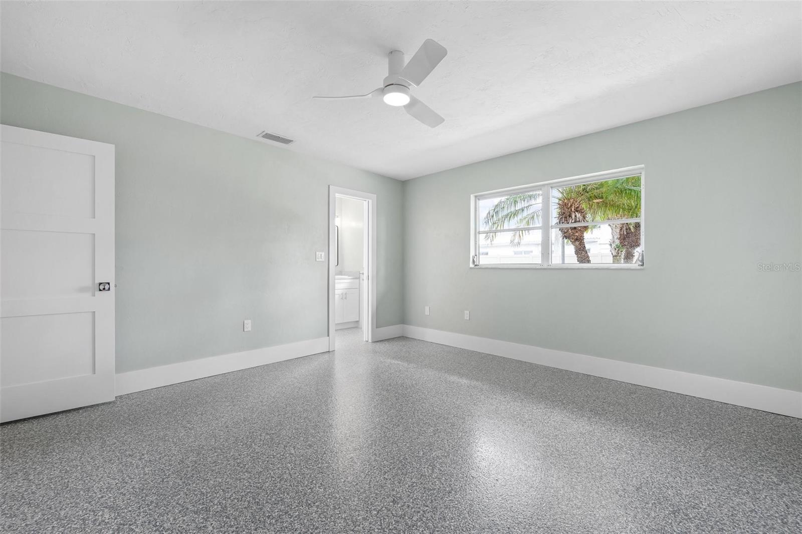 JAMAICA ROYALE - Residential