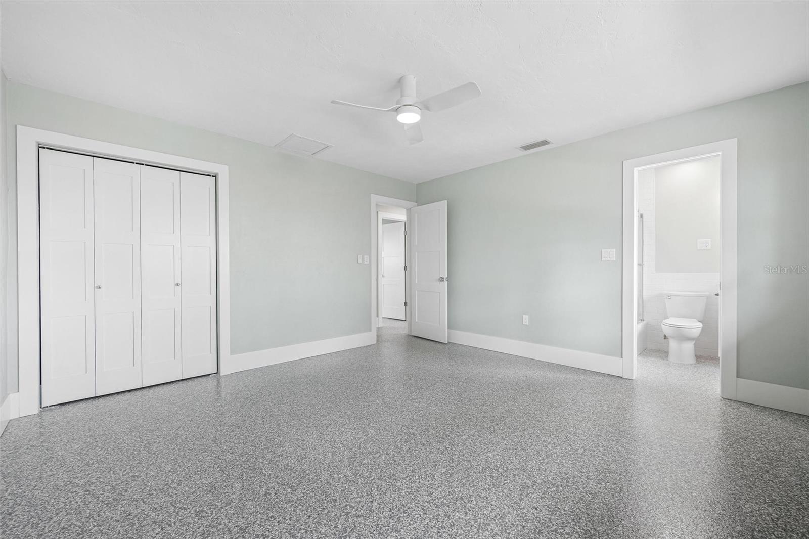 JAMAICA ROYALE - Residential