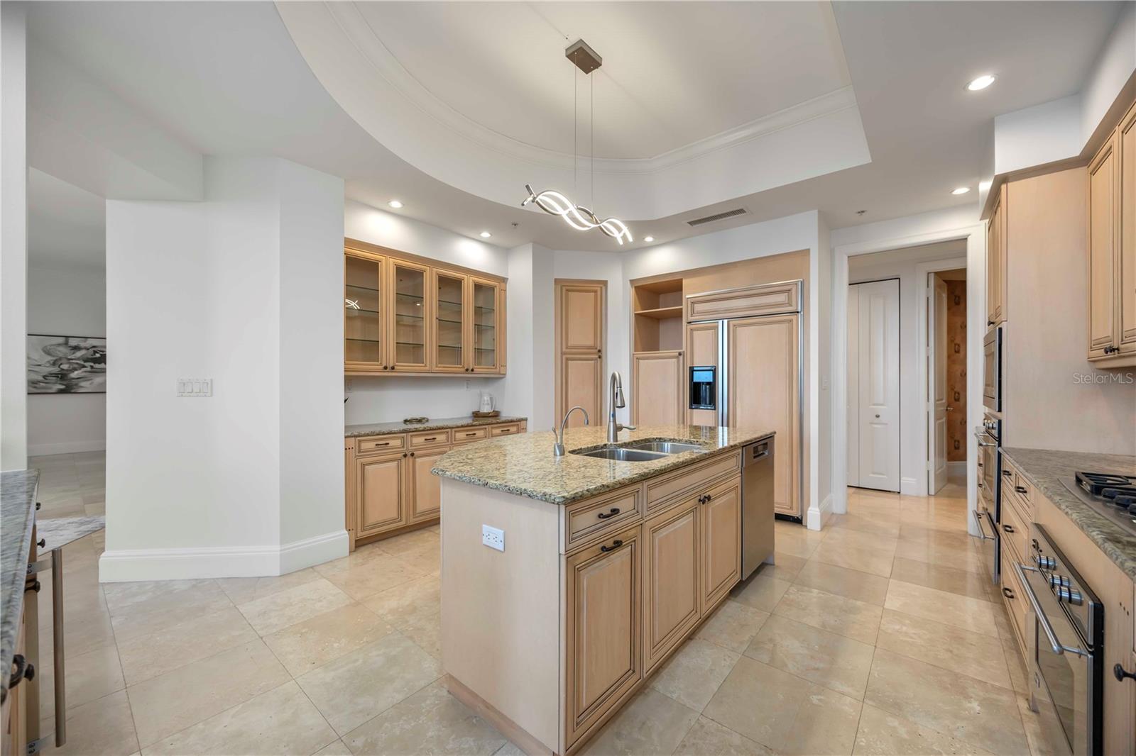 PLAZA AT 05 POINTS RESIDENCES - Residential Lease