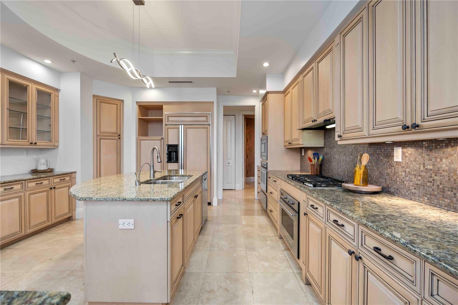 PLAZA AT 05 POINTS RESIDENCES - Residential Lease