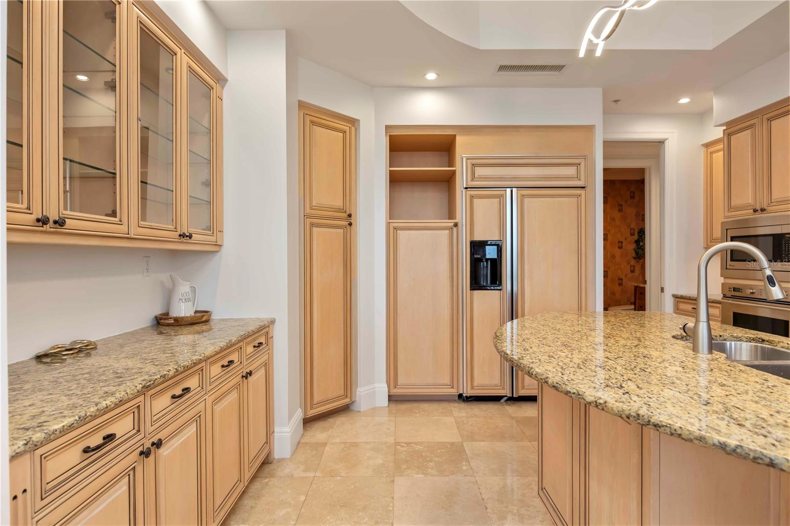 PLAZA AT 05 POINTS RESIDENCES - Residential Lease