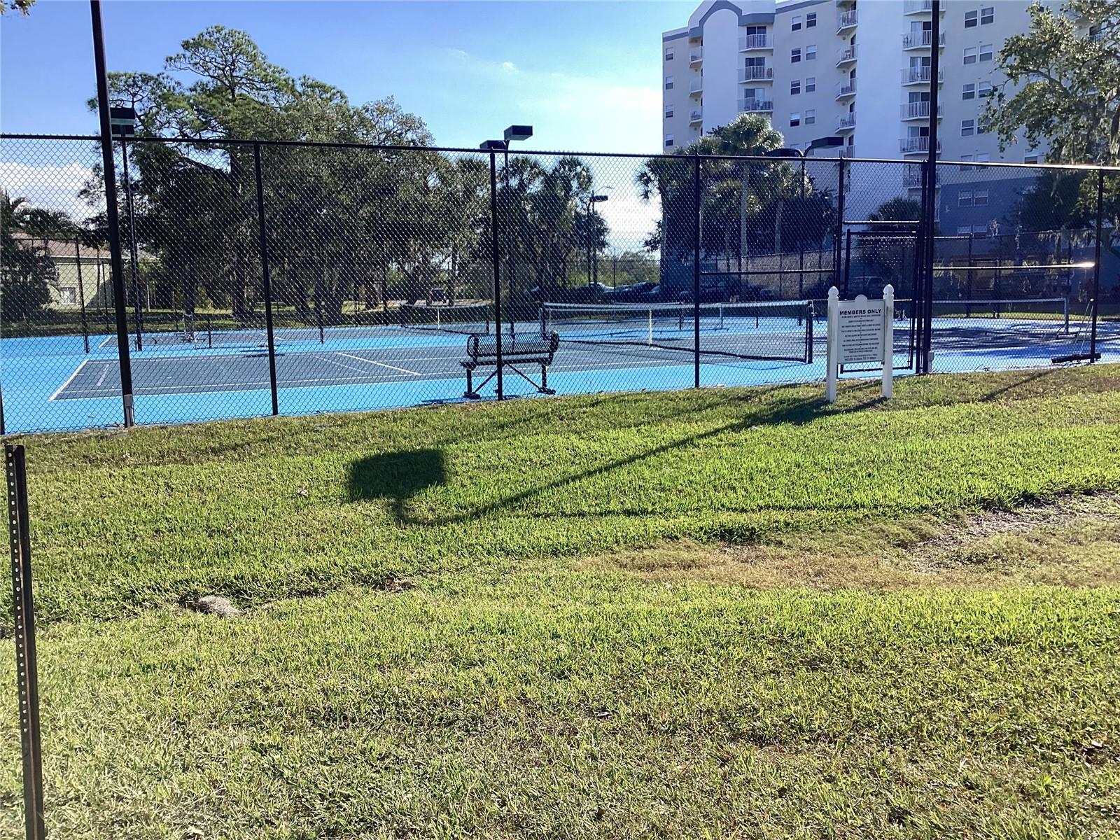 GULF HARBORS SEA FOREST - Residential