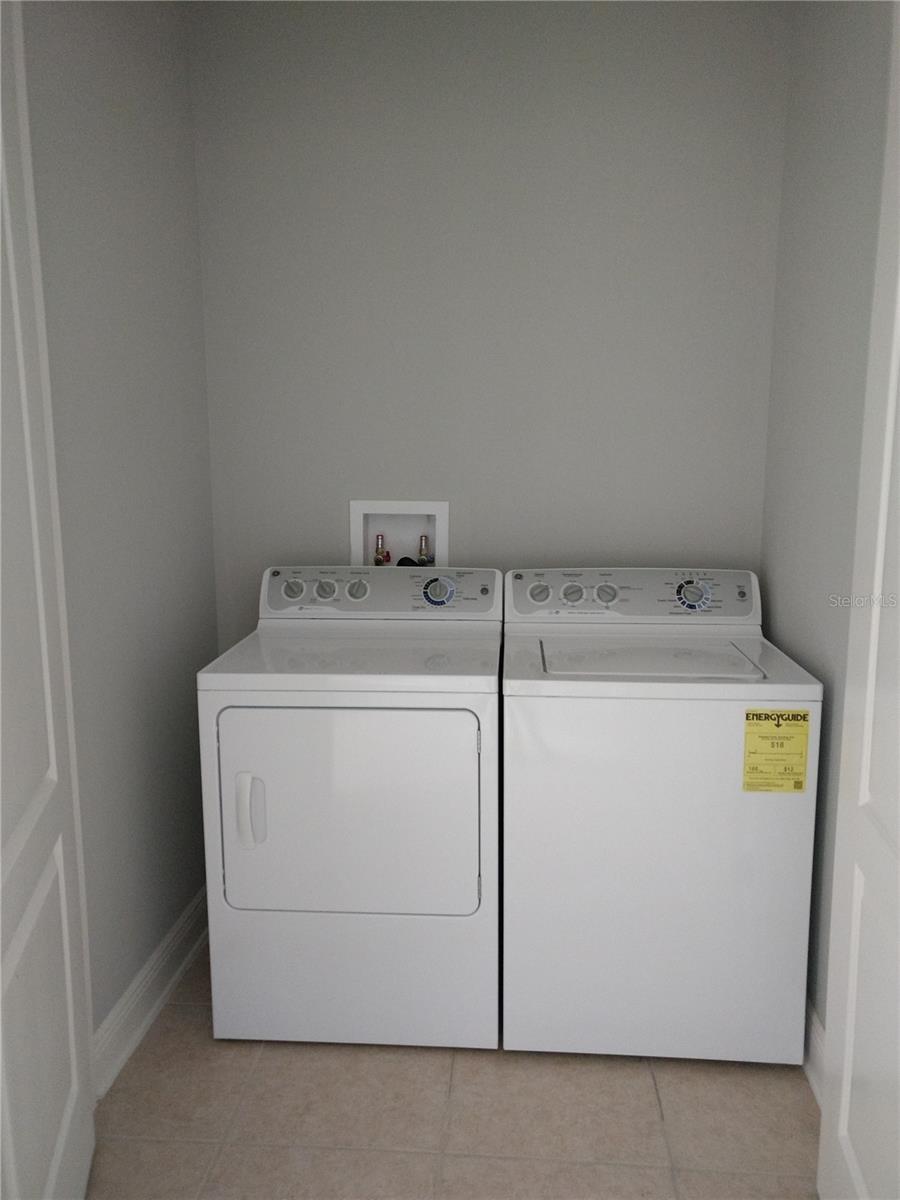 AVALON TOWN CENTER PH 2A - Residential Lease