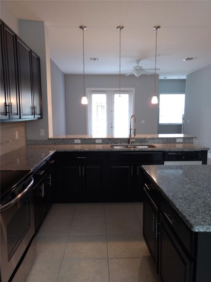 AVALON TOWN CENTER PH 2A - Residential Lease