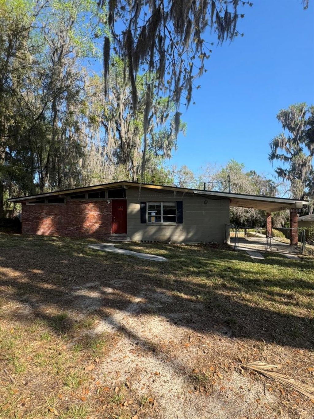 Photo of 627 SE 24th Street, Ocala, FL 34471 (MLS # TB8497183)