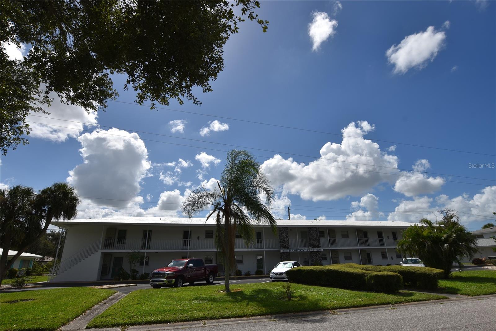 STRATHMORE VILLAGE GREEN - Residential
