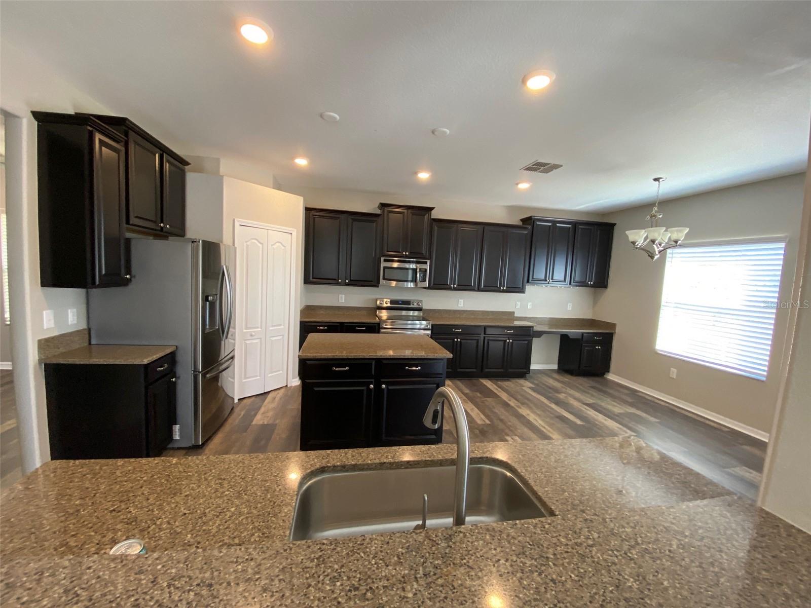 HAWKS POINT PH S-2 - Residential Lease