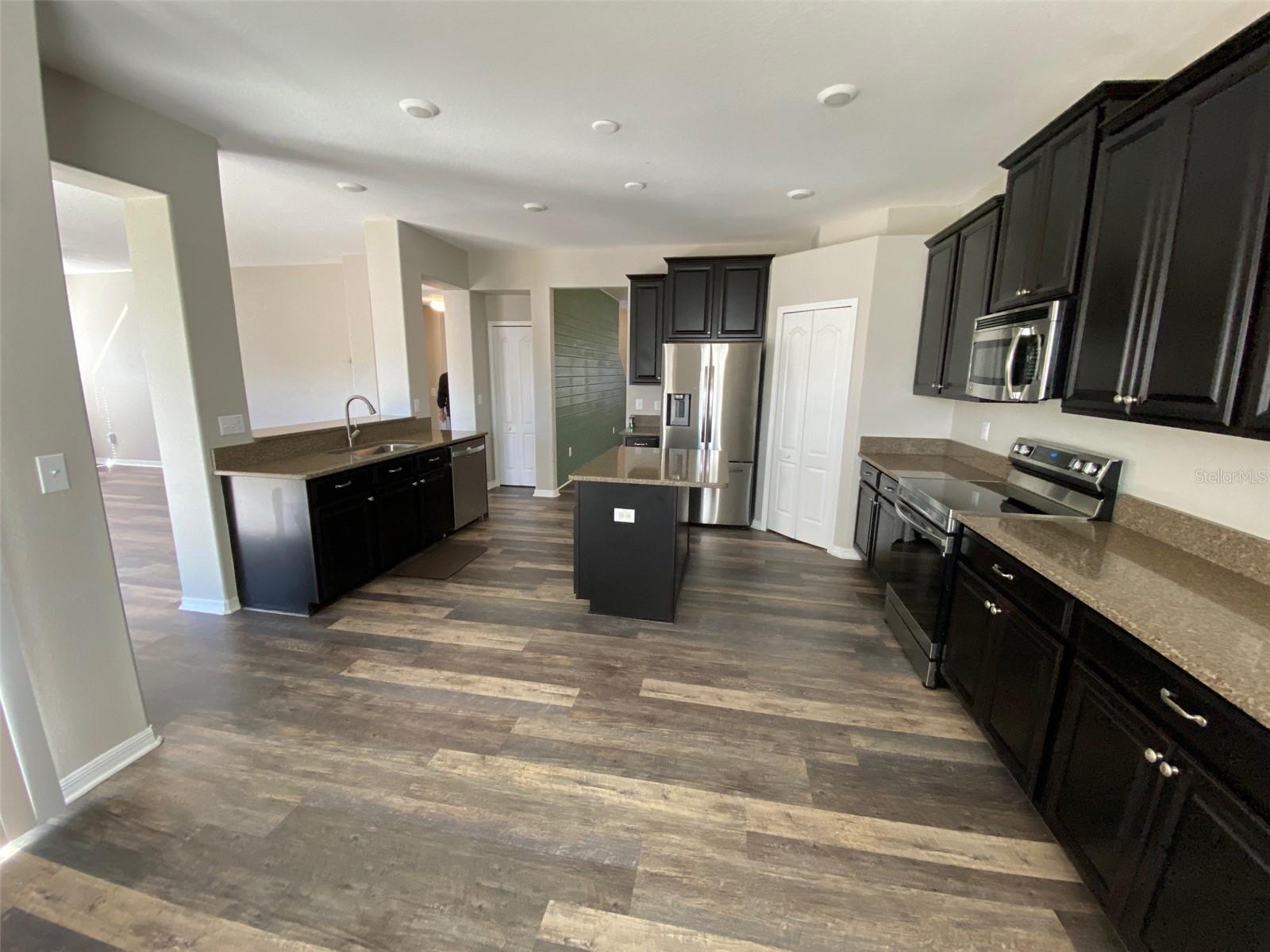 HAWKS POINT PH S-2 - Residential Lease