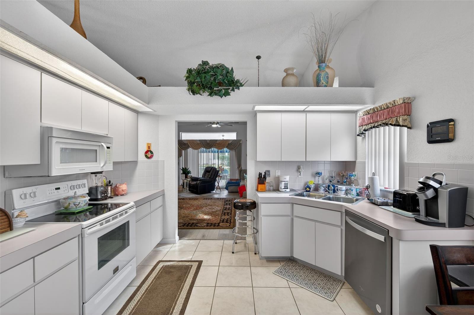 GLEN HILLS VILLAGE - Residential