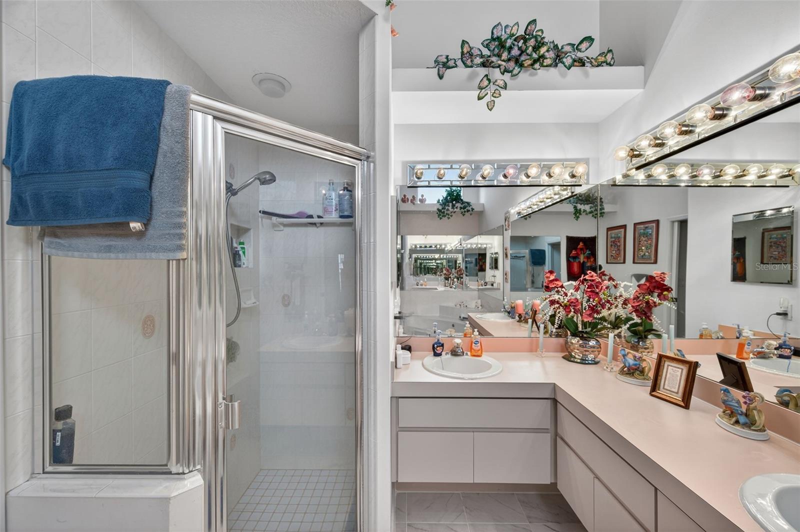 GLEN HILLS VILLAGE - Residential