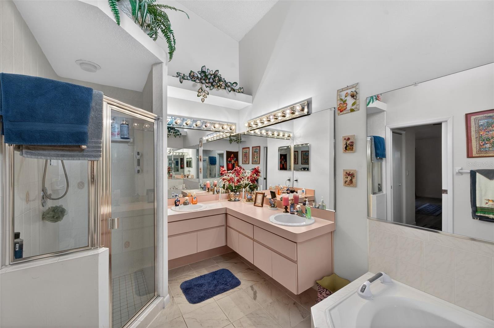 GLEN HILLS VILLAGE - Residential