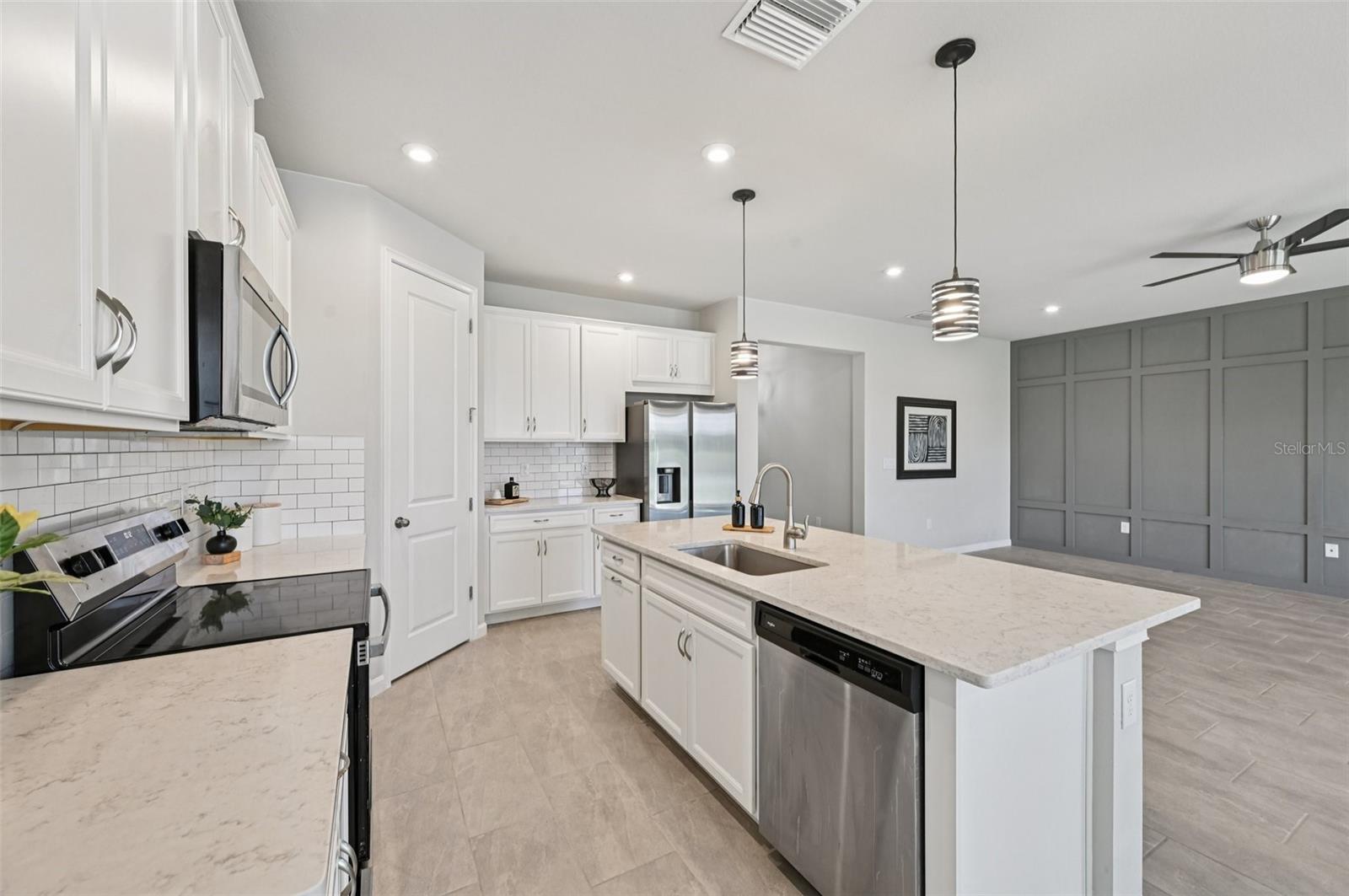 RENAISSANCE AT WEST VILLAGES PHASE 2 - Residential