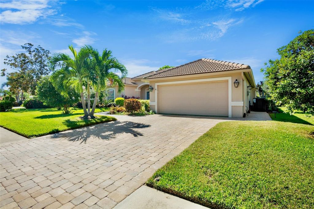 Photo of 5178 Far Oak Circle, Sarasota, FL 34238 (MLS # A4668325)