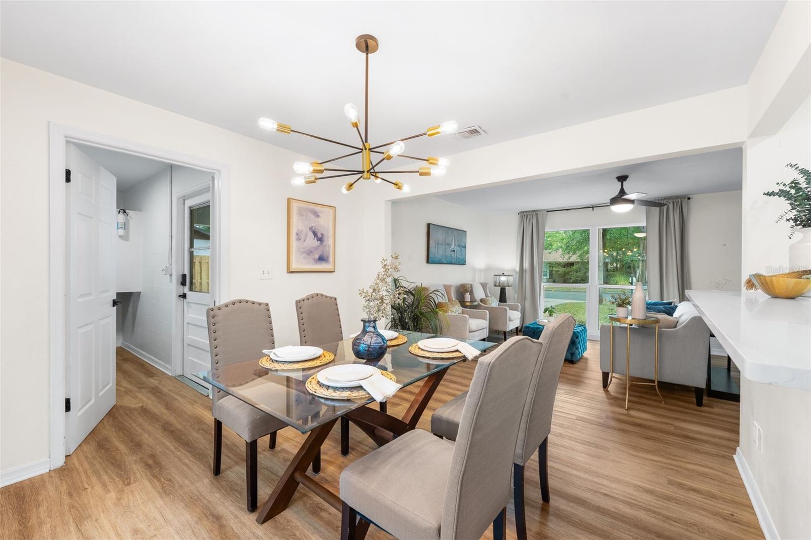 PARADISE PINES - Residential