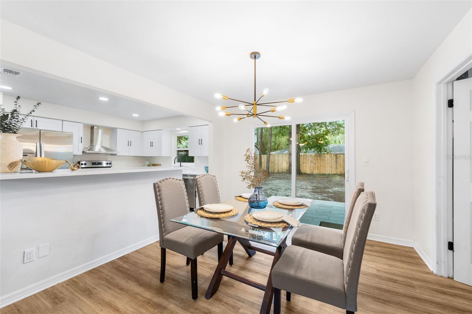 PARADISE PINES - Residential